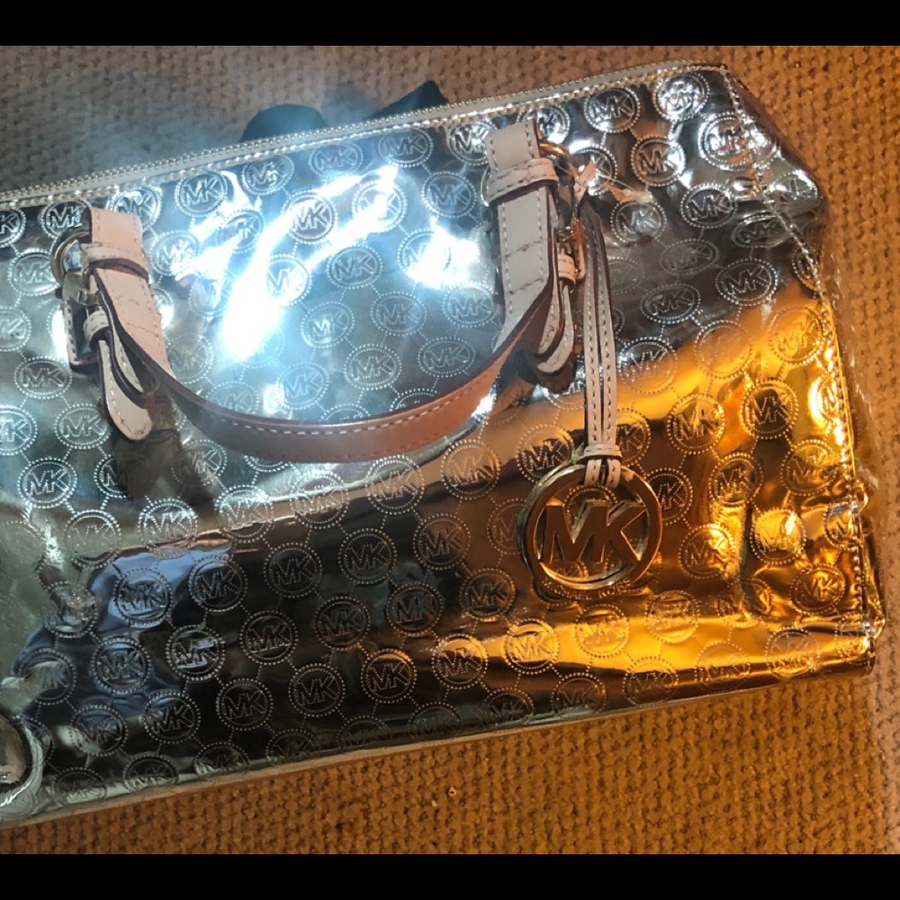 MICHAEL KORS GRAYSON SATCHEL GOLD NWOT